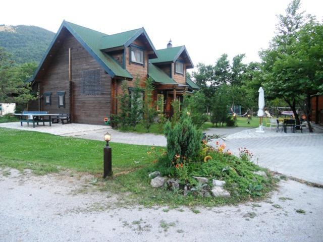 Agroktima Armonia Guest House Karpenisi Bagian luar foto