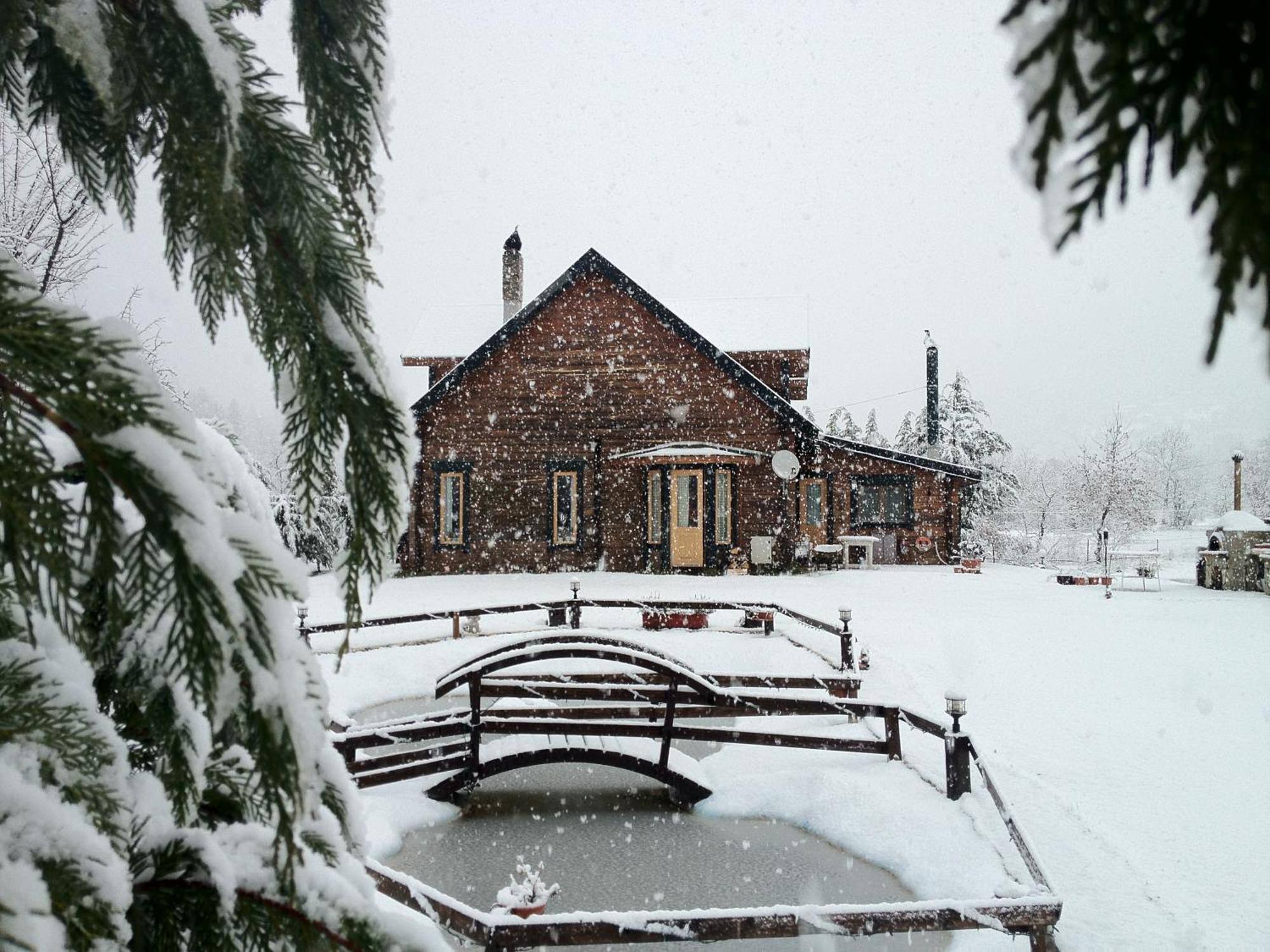 Agroktima Armonia Guest House Karpenisi Bagian luar foto